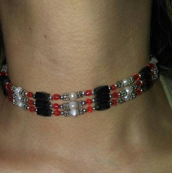 Jewelry - Picture 3 of 4