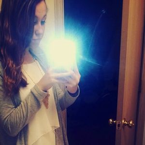 Meet your Posher, Alyssa