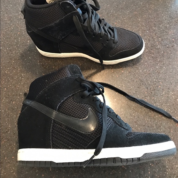 Meet your Posher, Zoe - Picture 3 of 4