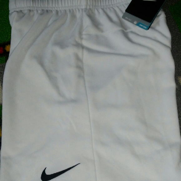 ***SOLD***NWT Nike Boys Soccer Shorts - Picture 4 of 5