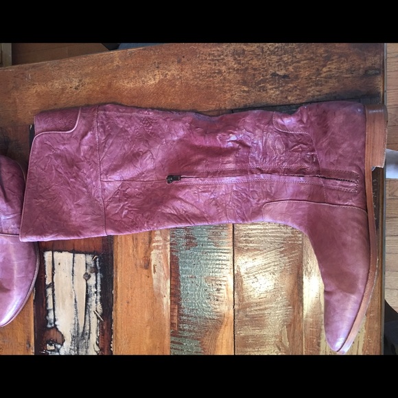 Gee wawa boots. Light burgundy sz 10