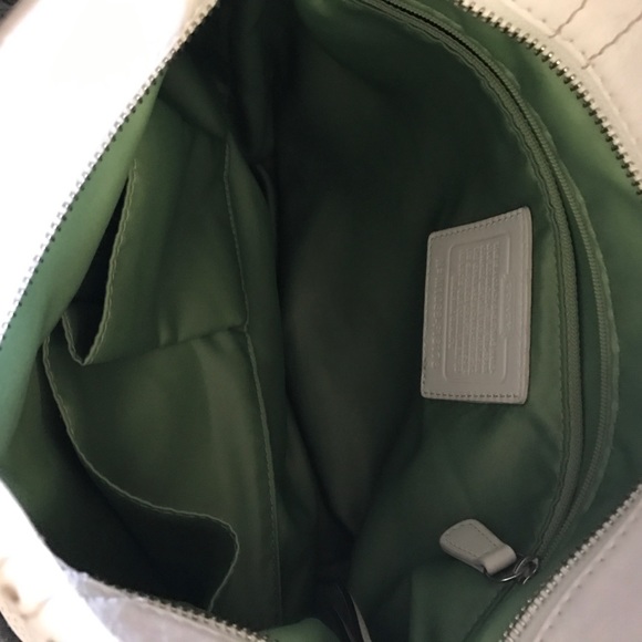 Coach white shoulder bag - Picture 3 of 3