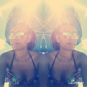 Meet your Posher, A'zani