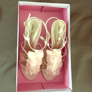 Lulu Townsend 3" heel pink blush strap dress shoes