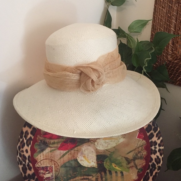 Taco Day Only!💰Vintage Laura Ashley wide brim hat
