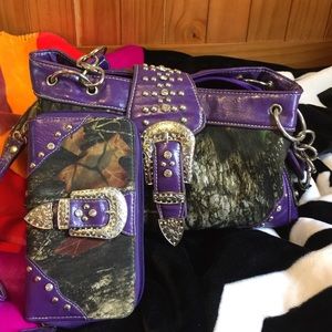 Purple camo purse with matching wallet