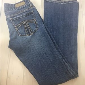 Seven 7 jeans. Size 27.
