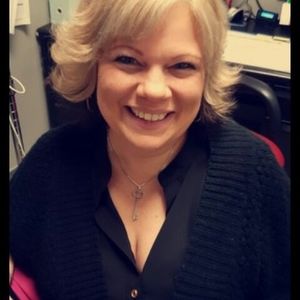 Meet your Posher, April