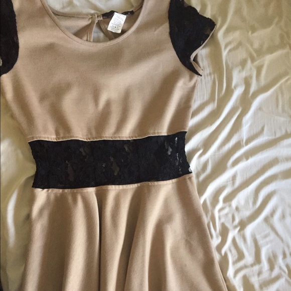 Tan & black float mini dress