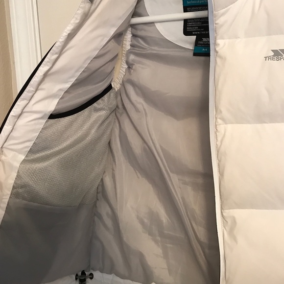 Winter vest - Picture 3 of 3