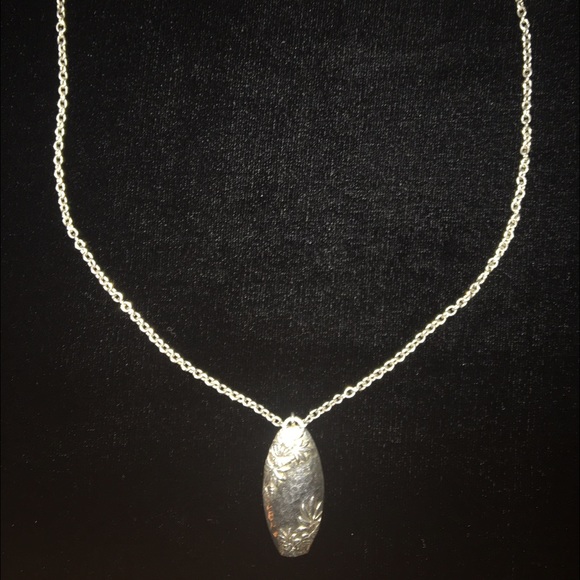 ‼️SOLD‼️Lois Hill Sterling Silver Pendant Necklace