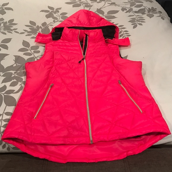 Tek gear hooded vest
