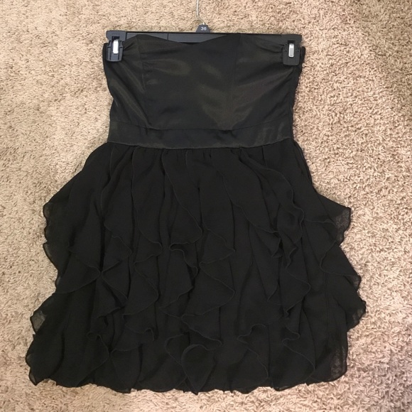 Black minidress - Picture 2 of 4