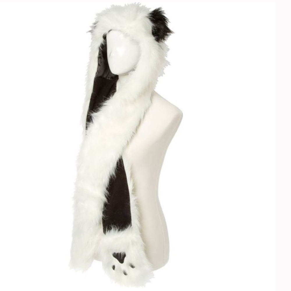 Hooded panda scarf 🐼