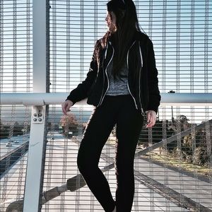 Meet your Posher, Yan