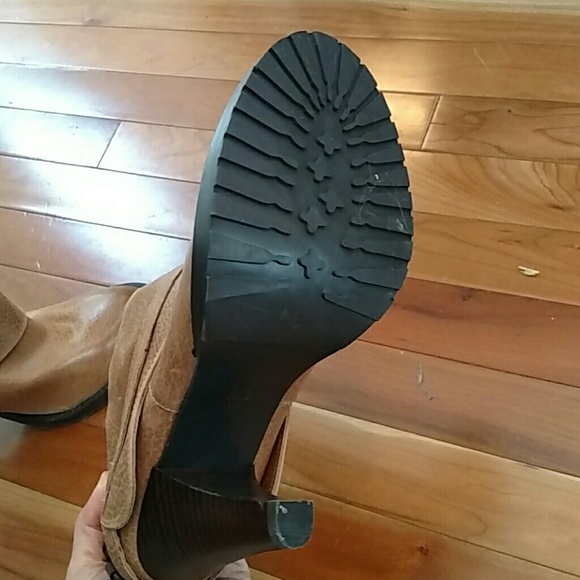 Shoes - Picture 3 of 3