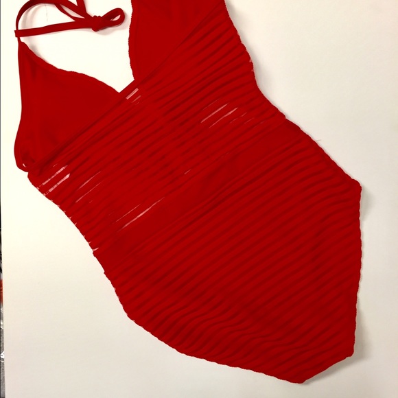 Black swimming suite one piece SW227 - Picture 3 of 4