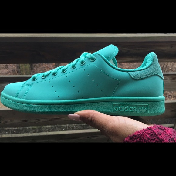 Aqua Adicolor Stan Smith Adidas. New never worn.