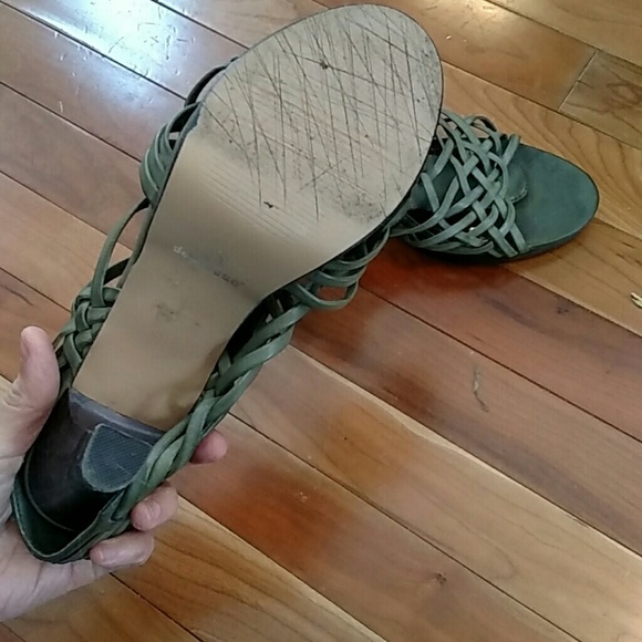 Shoes - Picture 2 of 2