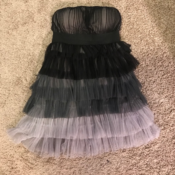 Strapless ruffled minidress - Picture 2 of 3