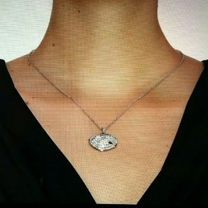 18 KT White Gold & Swarovski Crystals Necklace