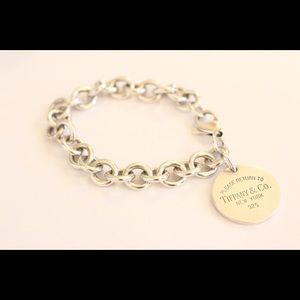 TIFFANY & CO * STERLING SILVER ROUND TAG BRACELET