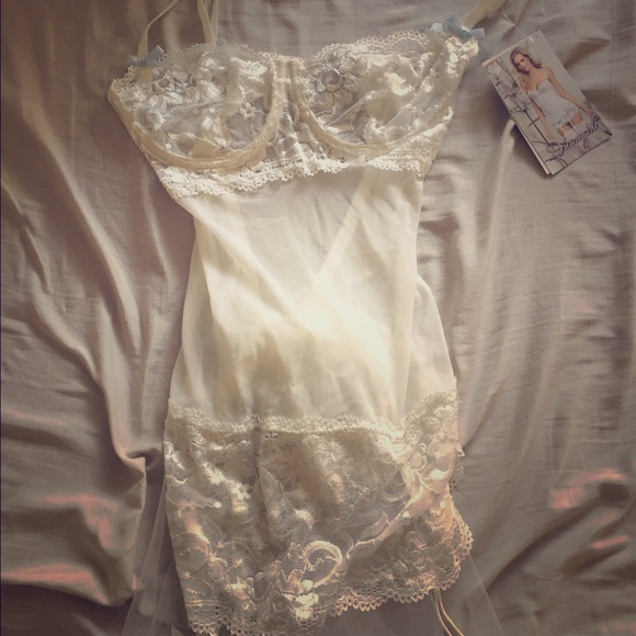 Dreamgirl bridal lingerie! - Picture 1 of 4