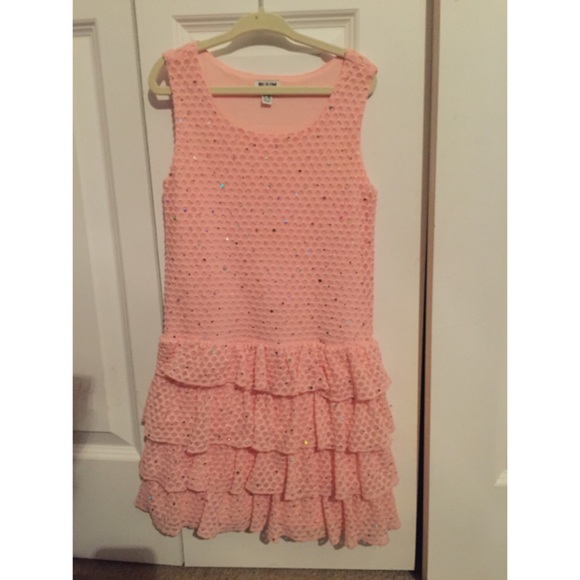 Ruum girls dress pink with sequins size 5/6