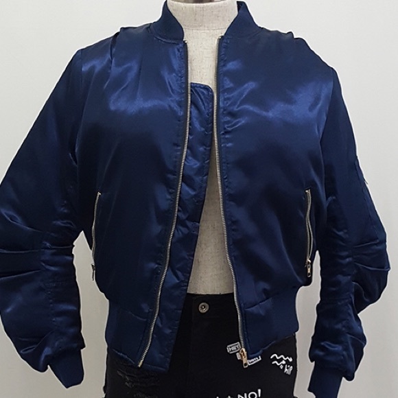 Royal Bomber - Picture 2 of 4