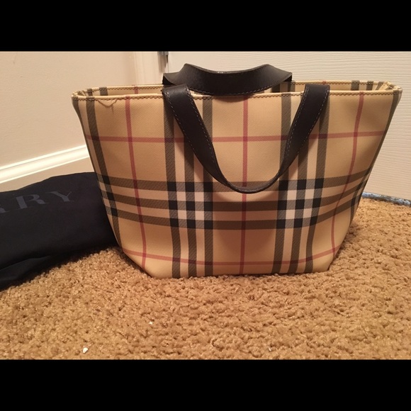 Authentic Burberry purse - Picture 2 of 4
