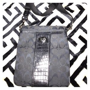 Authentic coach cross body