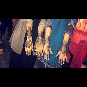 Meet your Posher, Joweria