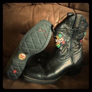 Tony Lama Lucky Star Boots