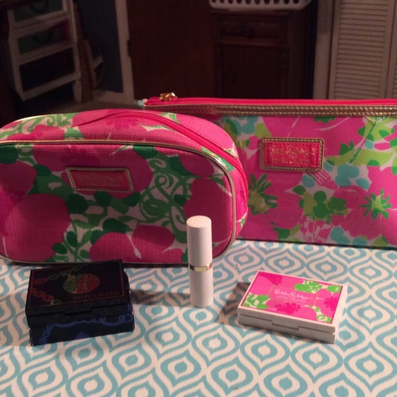 Lilly Pulitzer Estée Lauder bundle,