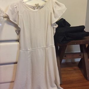 h&M white short sleeved dress