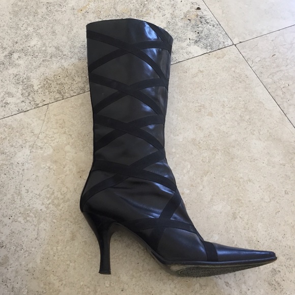 donald pliner black boots