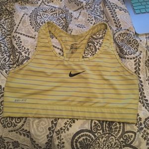 Nike pro dri-fit sports bra