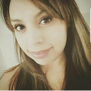 Meet your Posher, Angelica