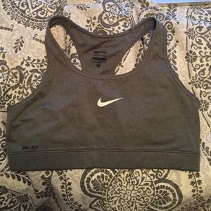 Nike pro dri-fit sports bra
