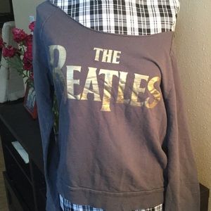 Off shoulder sweatshirt