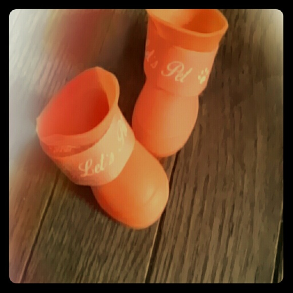 Puppy Shoe's