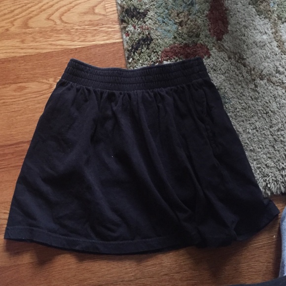 black skirt