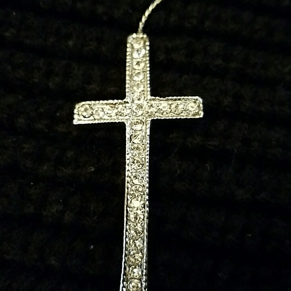 Cross Rhinstone Bracelet - Picture 2 of 3