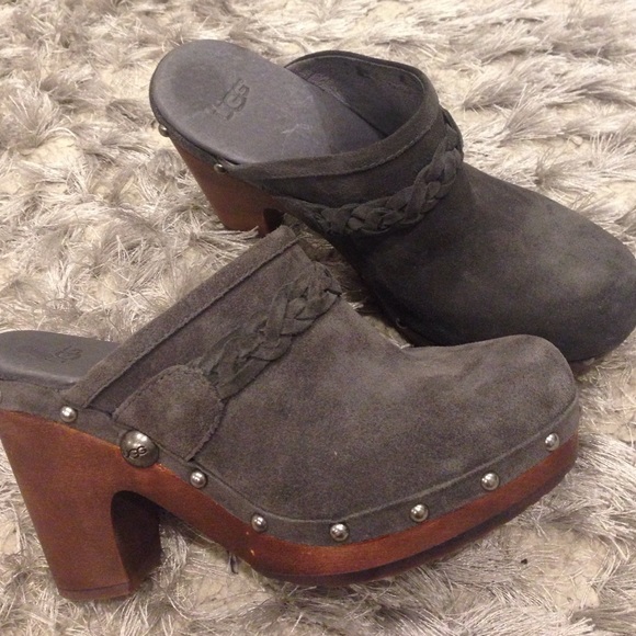 💯AUTHENTIC UGG CLOGS