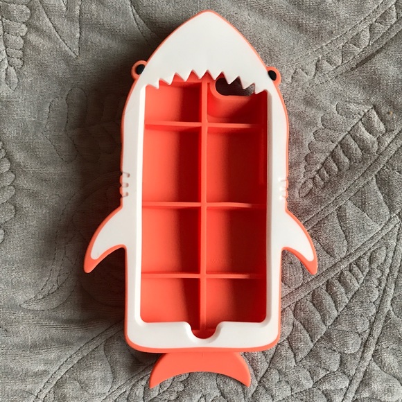 Stella McCartney iPhone Shark Cover - Picture 2 of 2
