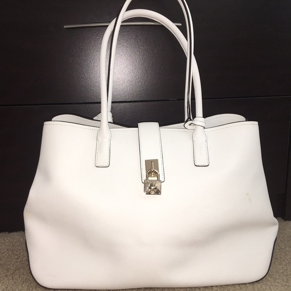 *sold***Henri bendel tote