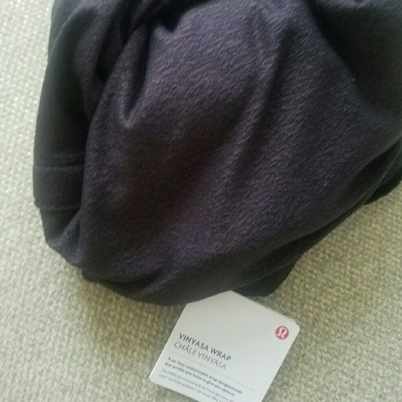 Lululemon Vinyasa nwt - Picture 2 of 3