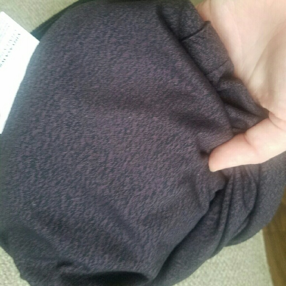 Lululemon Vinyasa nwt - Picture 3 of 3