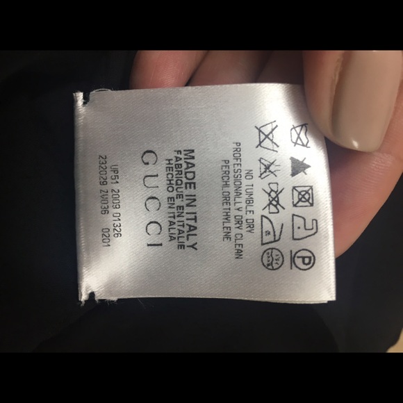 🎉🎉FLASH SALE 🎉🎉💯%  GORGEOUS GUCCI !! - Picture 8 of 8