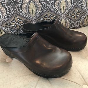 Dansko Sonja clogs brown size 40